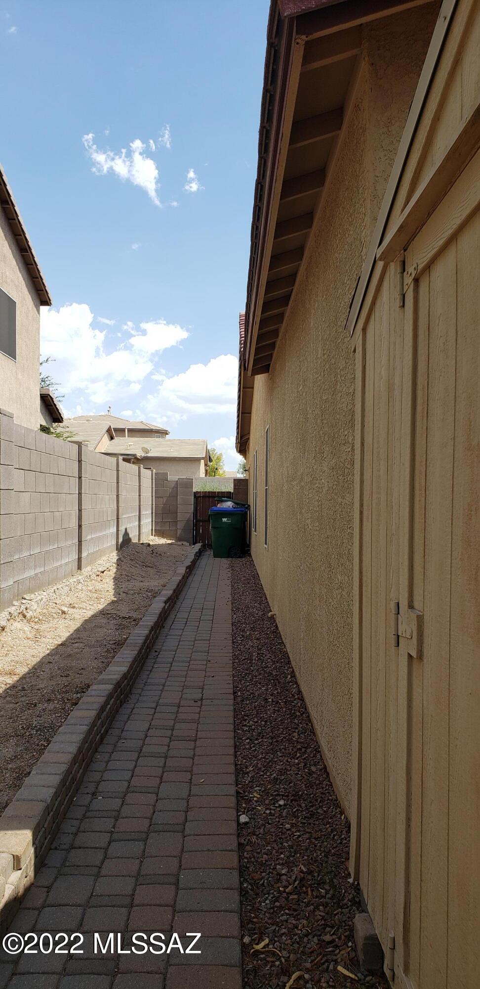 5638 West Red Racer Drive Tucson, AZ 85742 - Photo 10 of 19