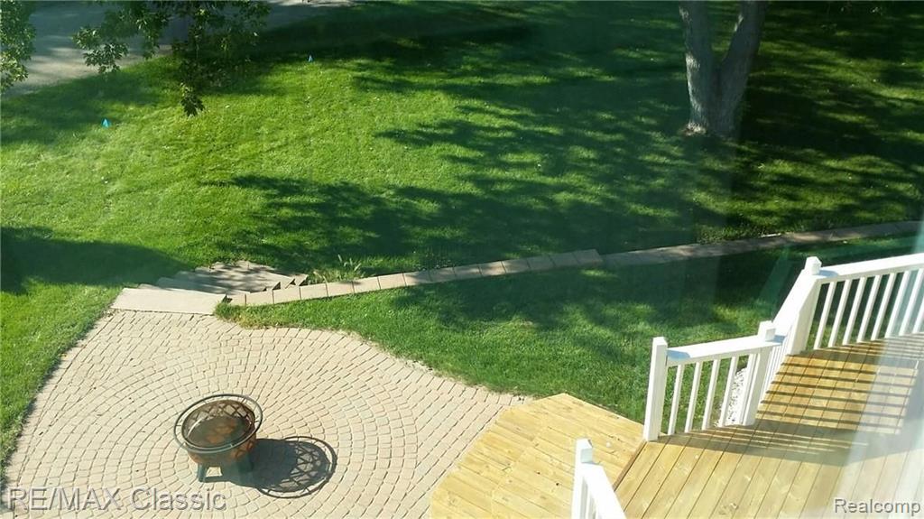 2585 Desmond Road Waterford, MI 48329 - Photo 27 of 41