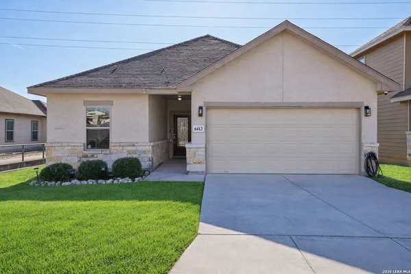 $1,950 | 6413 Von Rosk, Leon Valley, TX 78238