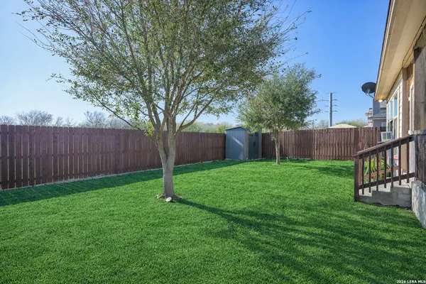 $1,950 | 6413 Von Rosk, Leon Valley, TX 78238