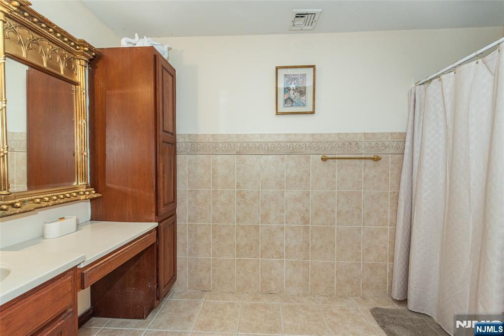 101 Rolling Ridge Road West Milford, NJ 07480 - Photo 19 of 33