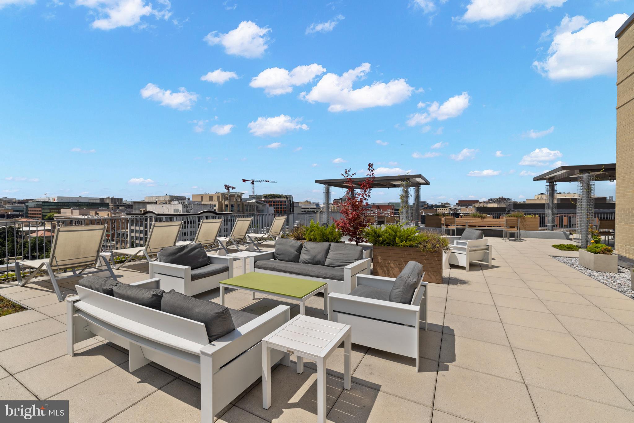 1 Scott Circle Northwest, Unit 416 Washington, DC 20036 - Photo 14 of 24