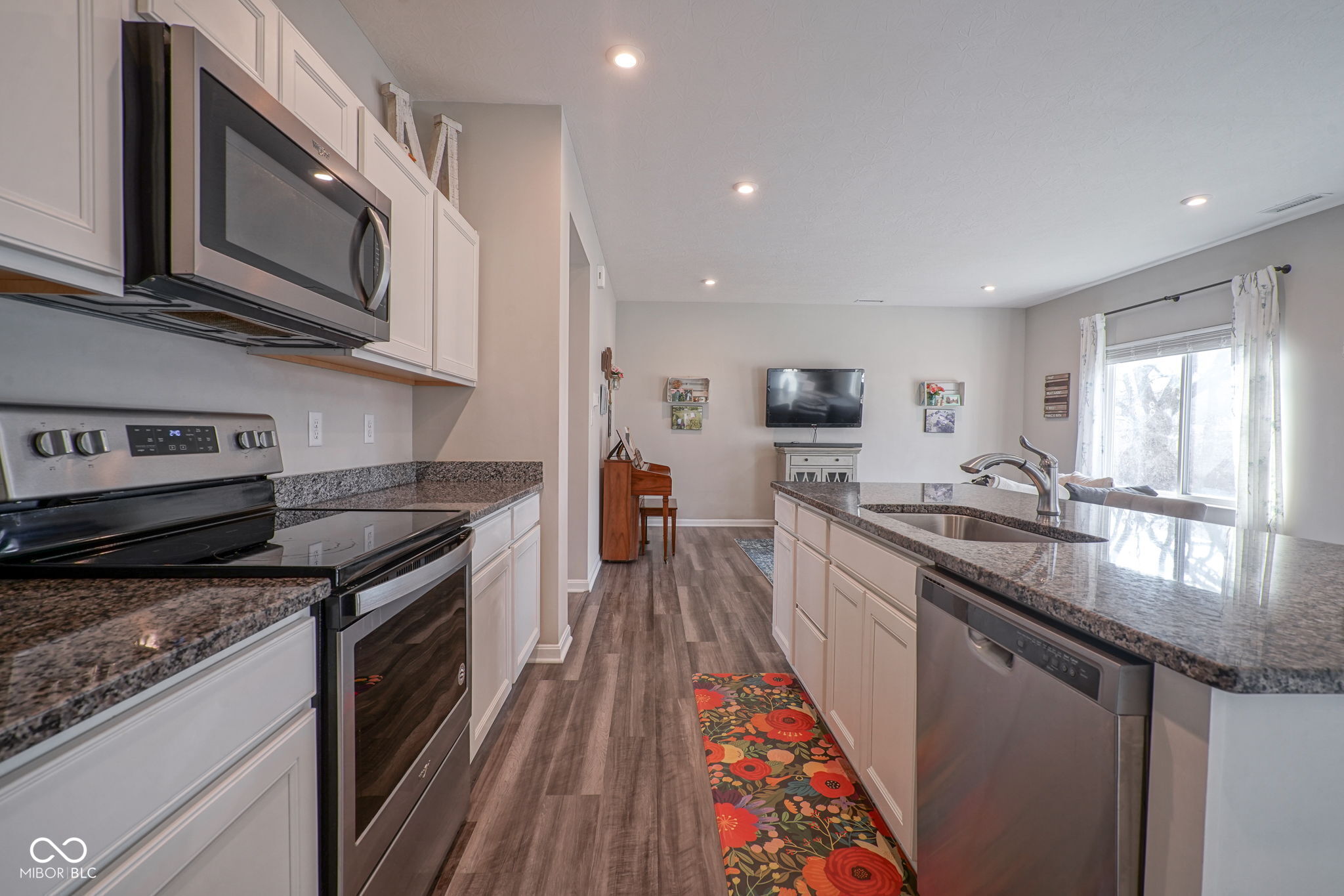 8596 Fawn Way McCordsville, IN 46055 - Photo 16 of 38