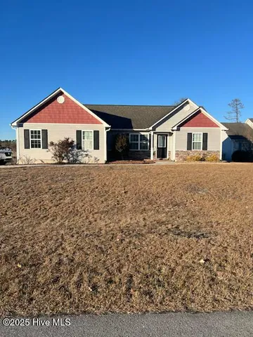 $269,000 | 400 Duncan Drive South, Richlands, NC 28574