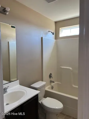 $269,000 | 400 Duncan Drive South, Richlands, NC 28574