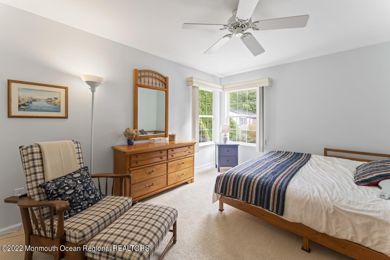 171 Cruise Road Manahawkin, NJ 08050 - Photo 27 of 46 27
