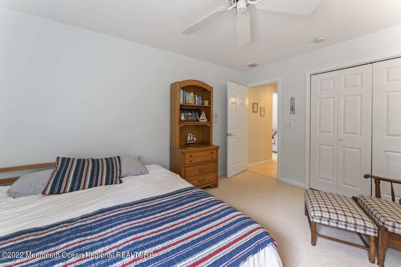 171 Cruise Road Manahawkin, NJ 08050 - Photo 29 of 46 28