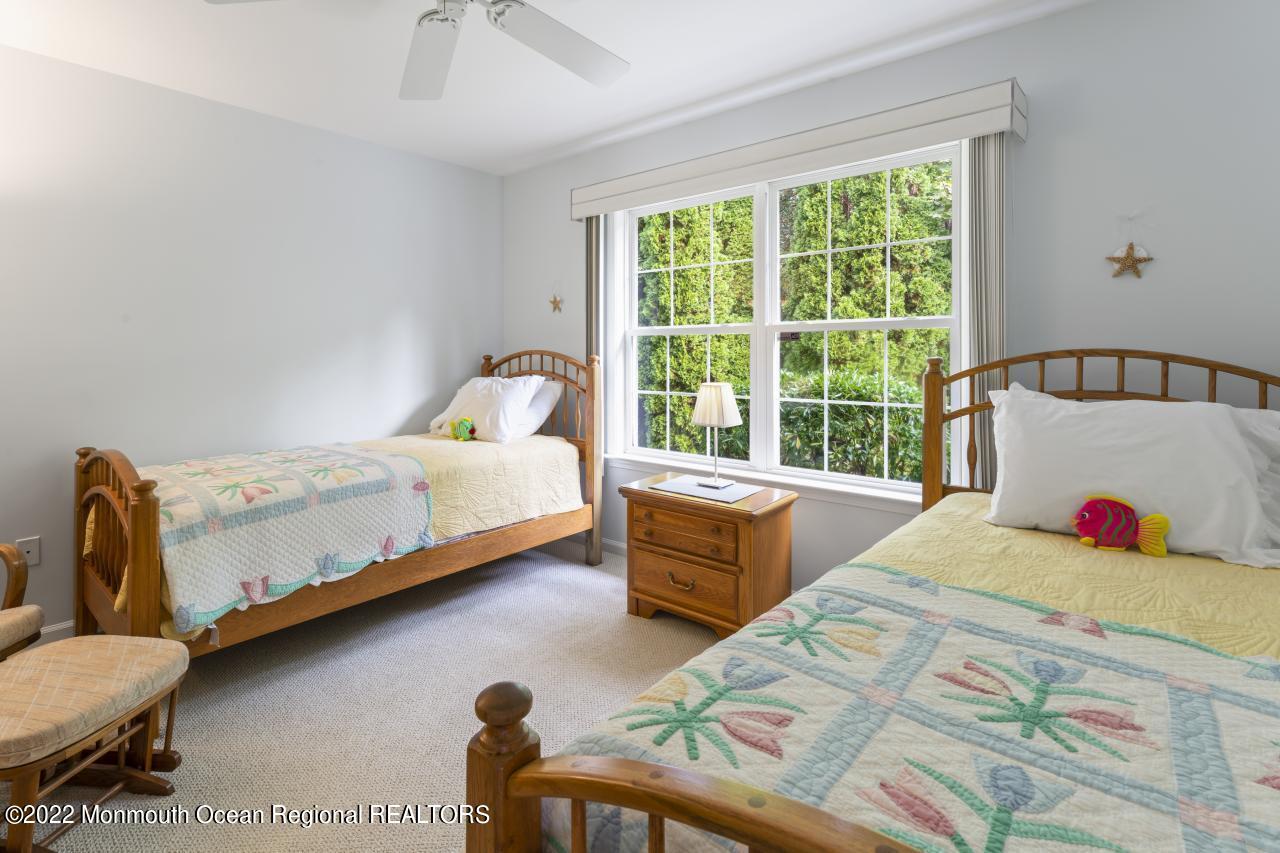 171 Cruise Road Manahawkin, NJ 08050 - Photo 31 of 46 30