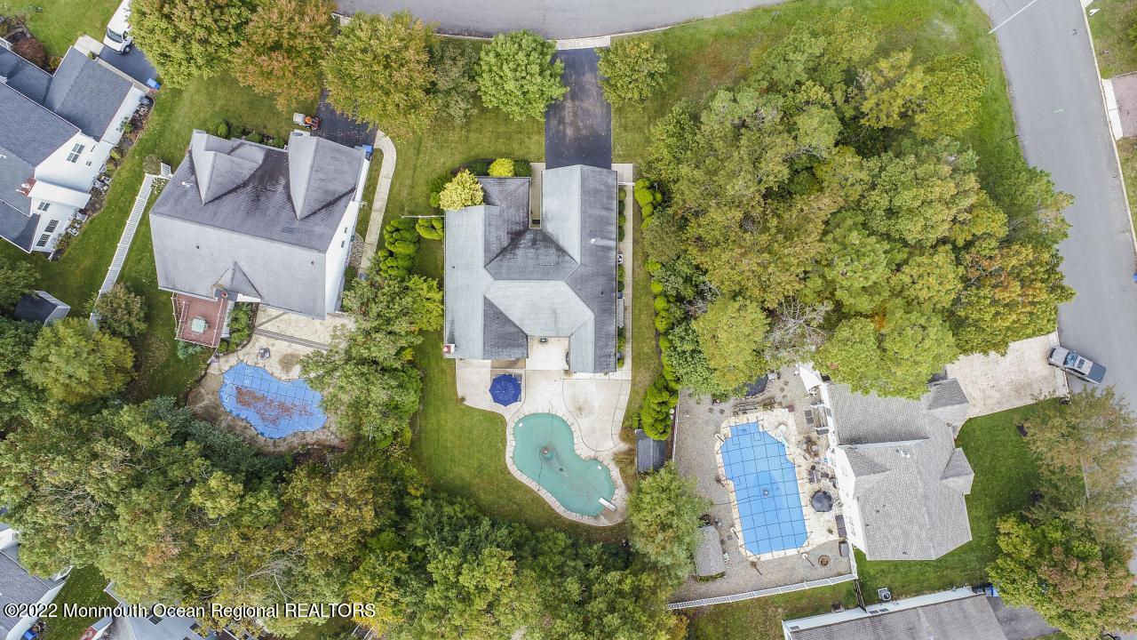 171 Cruise Road Manahawkin, NJ 08050 - Photo 42 of 46 41