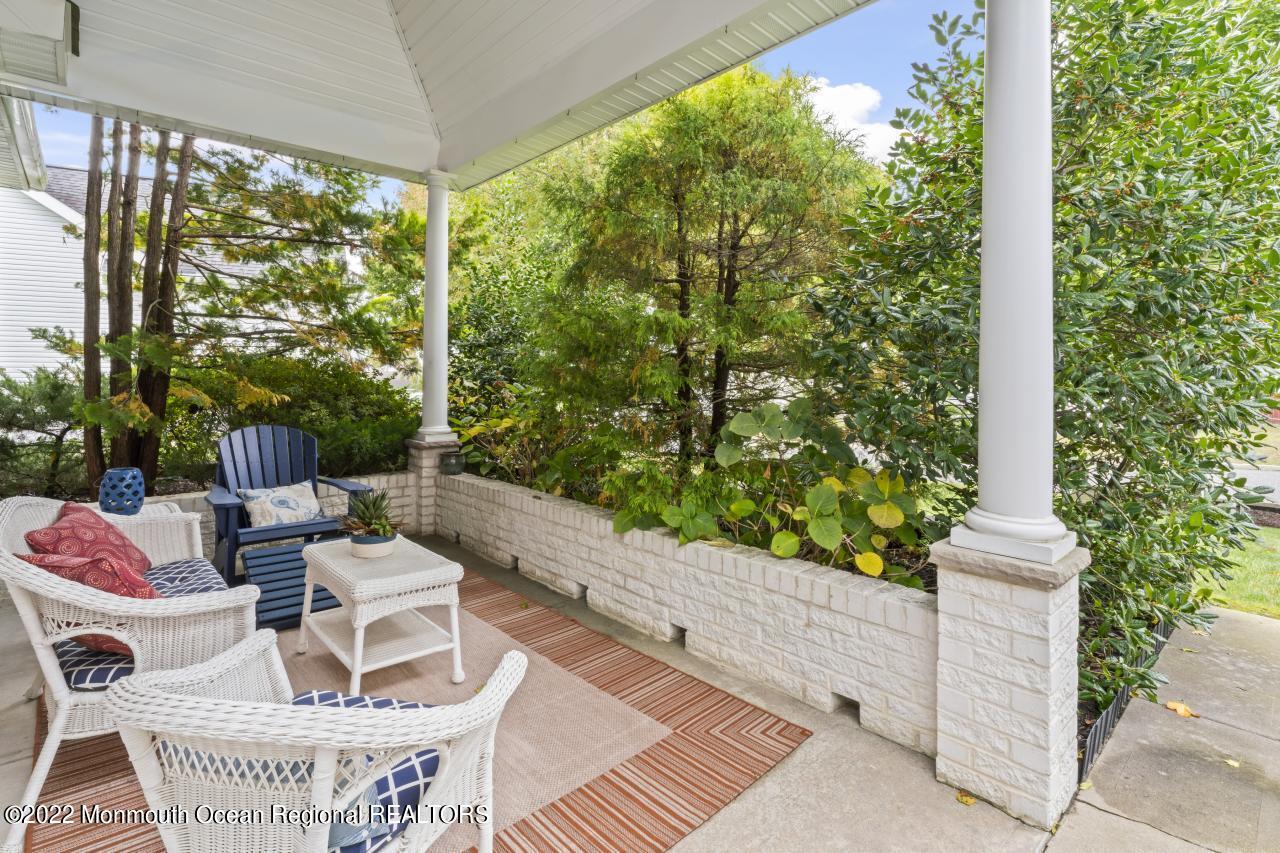171 Cruise Road Manahawkin, NJ 08050 - Photo 8 of 46 5