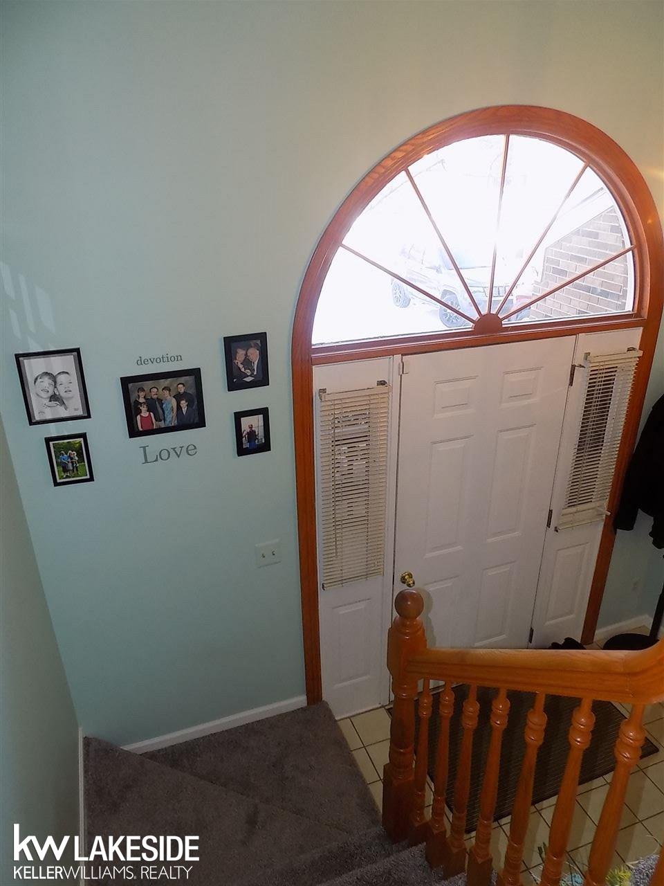 2152 Rochelle Park Drive, Unit #102 / BUILDING R Rochester Hills, MI 48309 - Photo 5 of 31