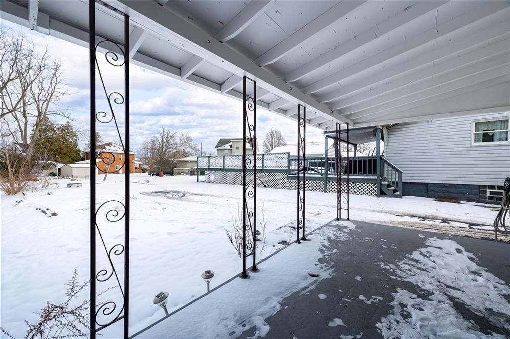 821 Vogan Street New Castle, PA 16101 - Photo 32 of 33 a view of a entrance door of the house
