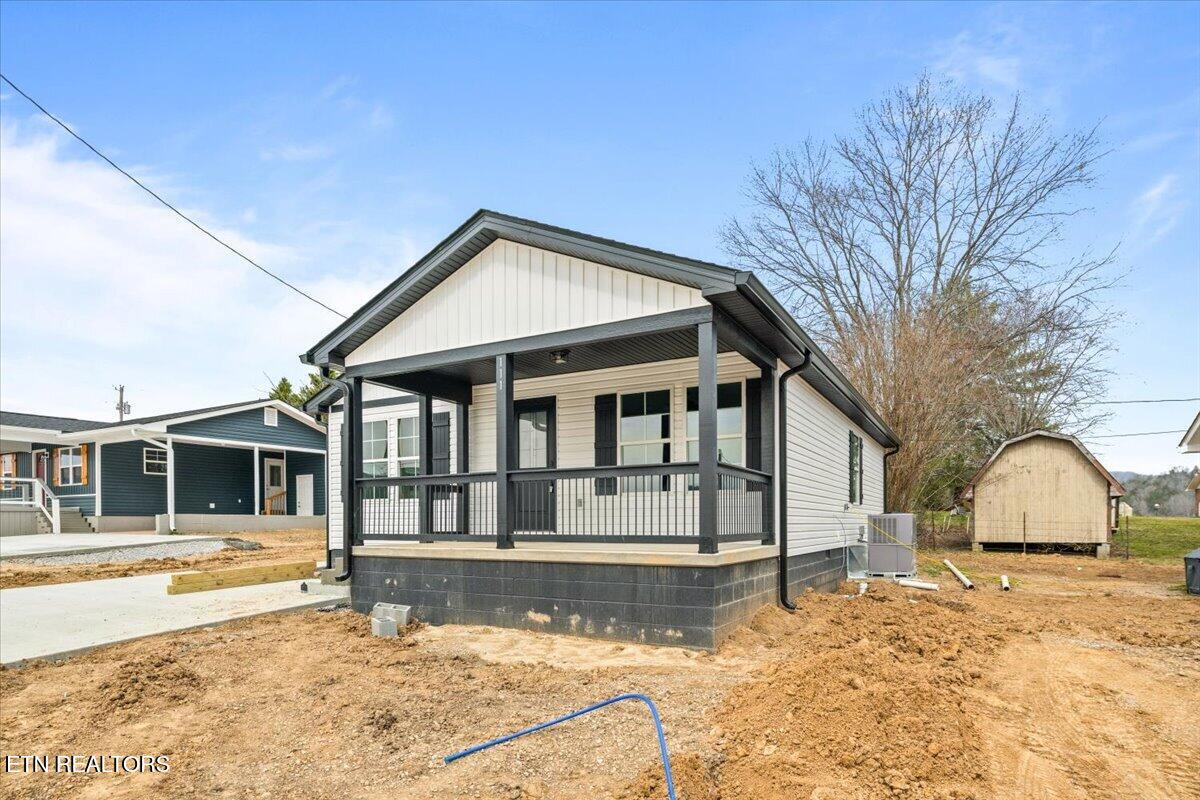 111 Azalea Lane, Unit 2 Jacksboro, TN 37757 - Photo 4 of 40 38-Azalea Ln