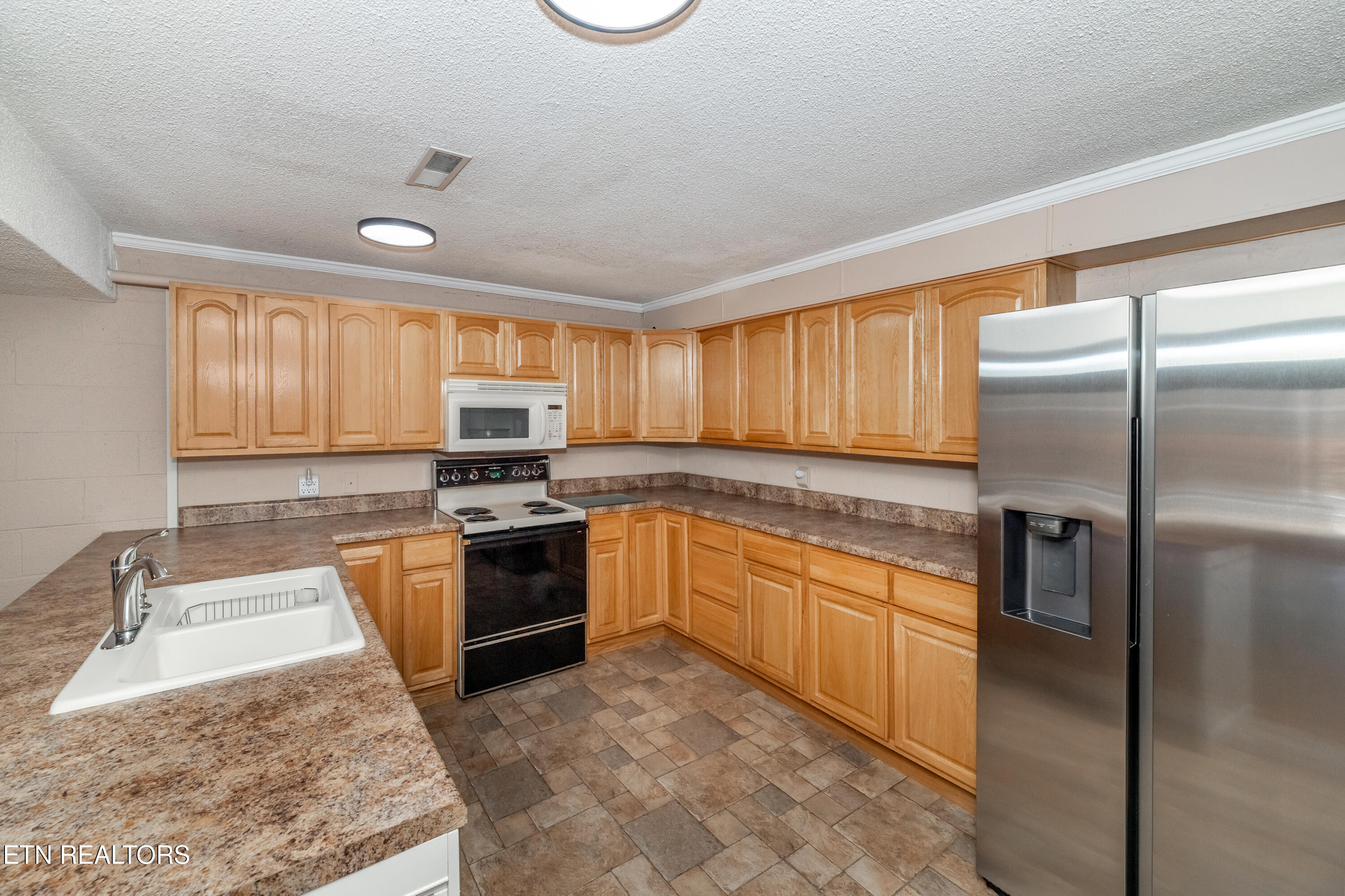 112 Victoria Road Kingston, TN 37763 - Photo 26 of 56 HOB_6864-Edit