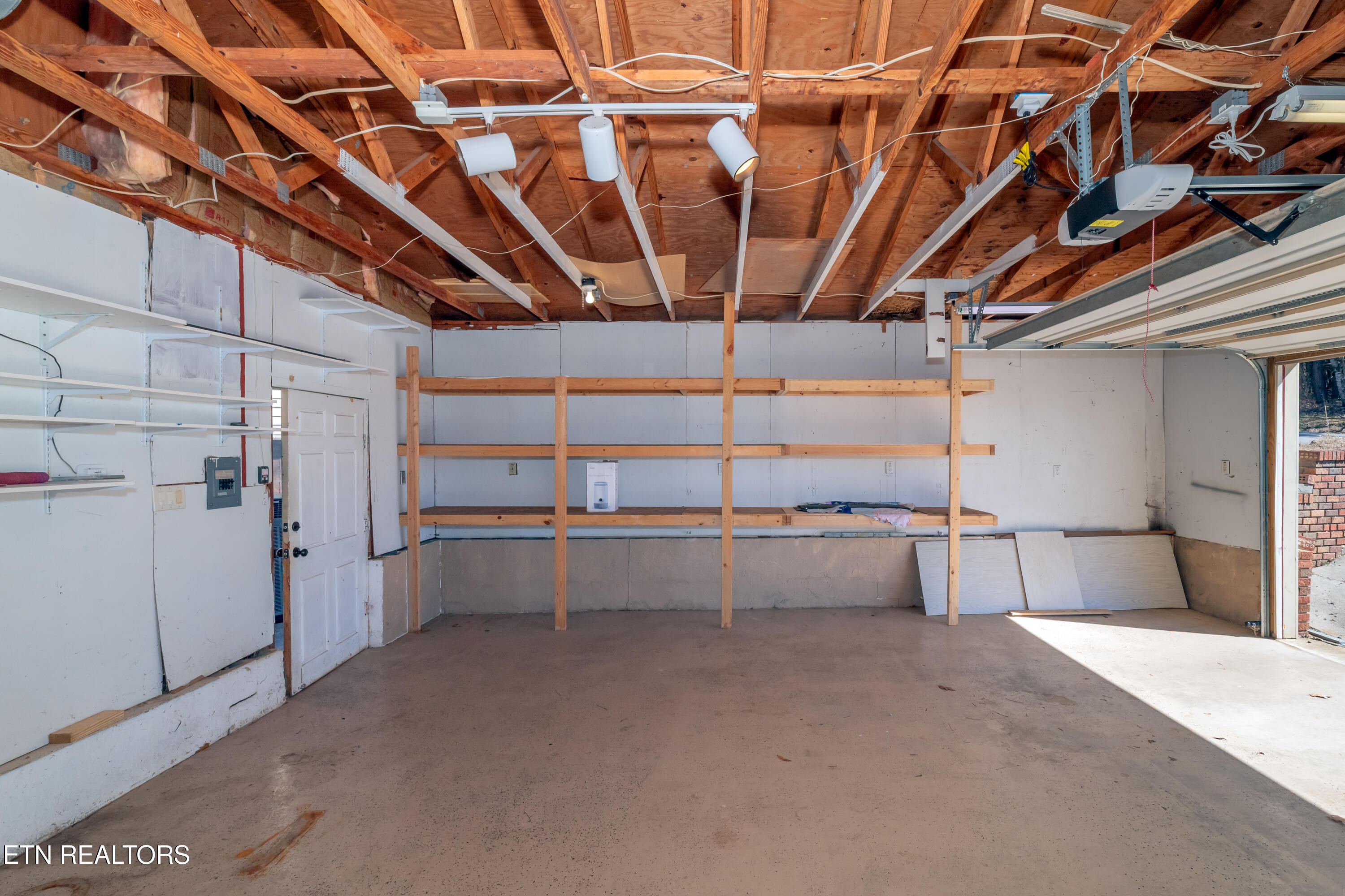 112 Victoria Road Kingston, TN 37763 - Photo 32 of 56 HOB_6921-Edit