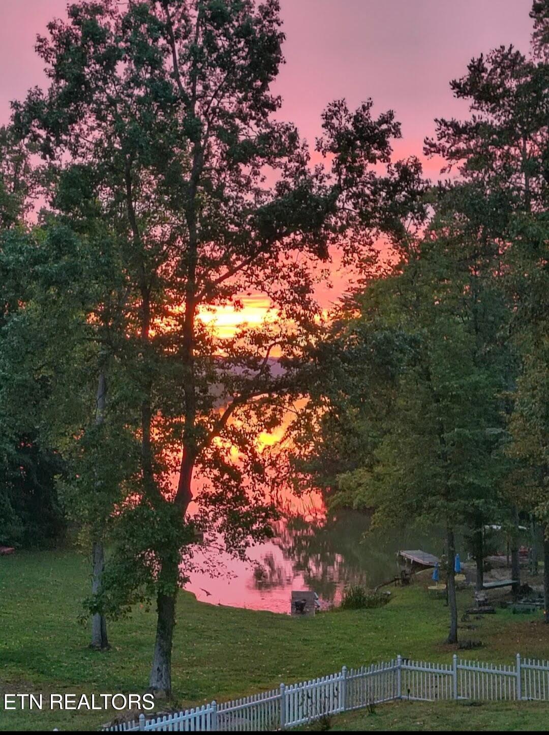 112 Victoria Road Kingston, TN 37763 - Photo 8 of 56 -4400015531053979826