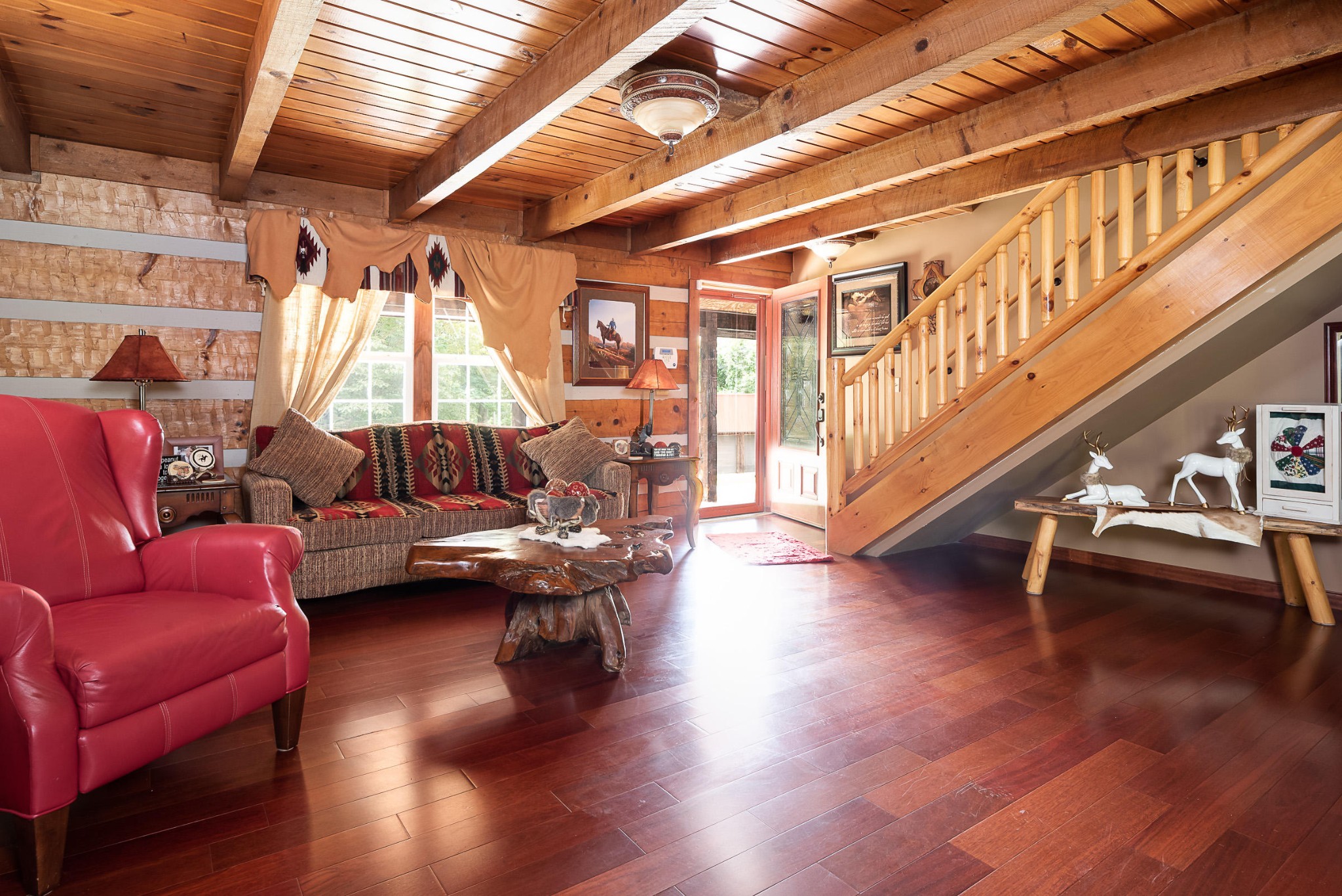 374 Pumpkin Hollow Road Heiskell, TN 37754 - Photo 3 of 23 a view of livingroom with furniture wooden floor and windows