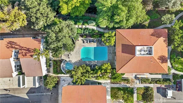 $3,250 | 4714 Park Granada, Unit 203, Calabasas, CA 91302