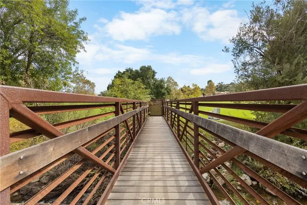 $3,250 | 4714 Park Granada, Unit 203, Calabasas, CA 91302