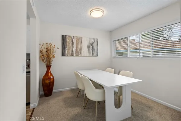 $3,250 | 4714 Park Granada, Unit 203, Calabasas, CA 91302