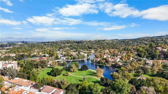 $3,350 | 4714 Park Granada, Unit 203, Calabasas, CA 91302