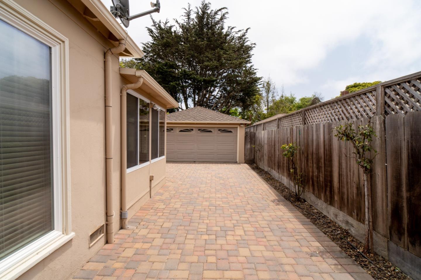 351 Lorimer Street Salinas, CA 93901 - Photo 36 of 37 a view of a back yard of the house