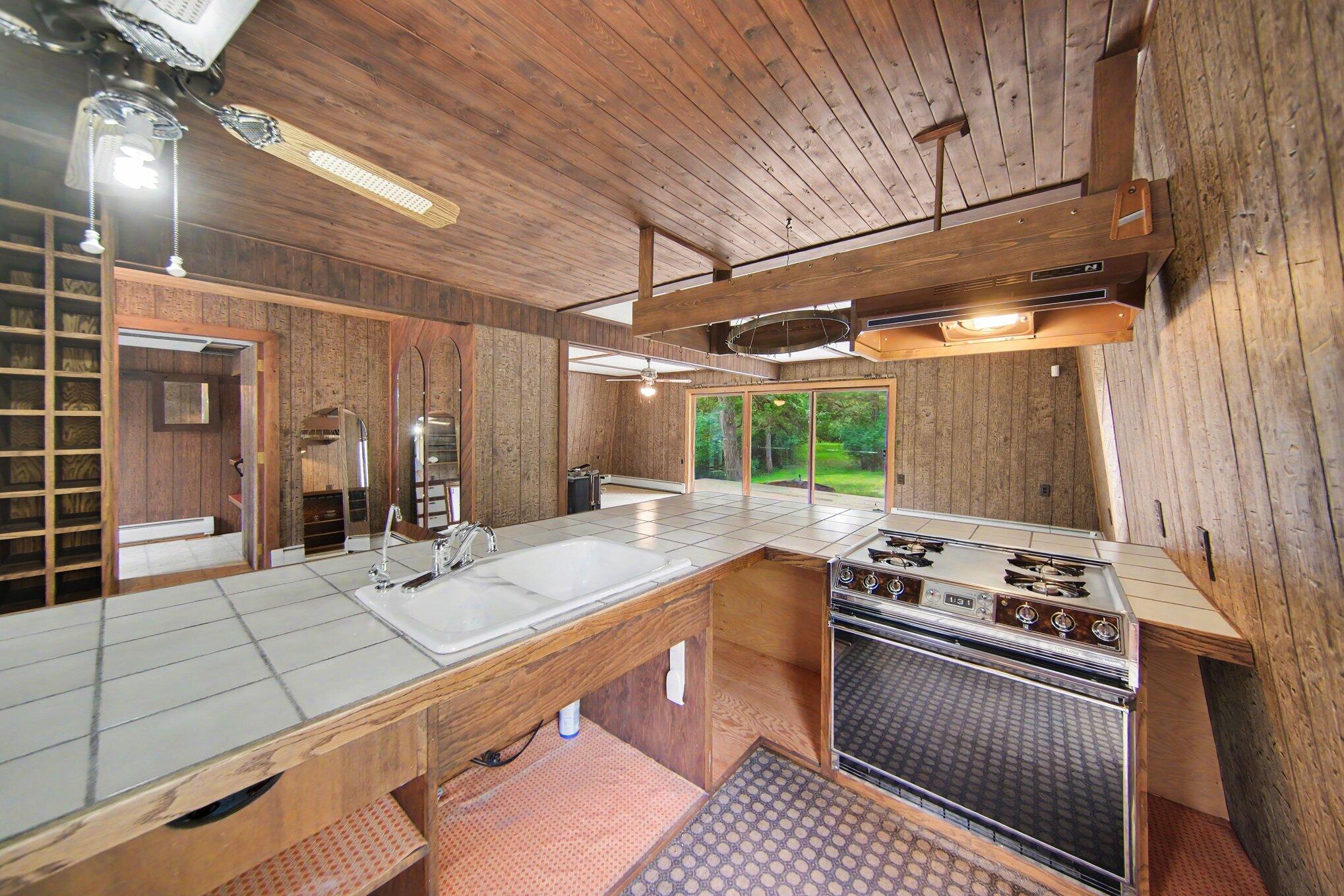 11255 Case Road Brooklyn, MI 49230 - Photo 10 of 51 010_file_6367