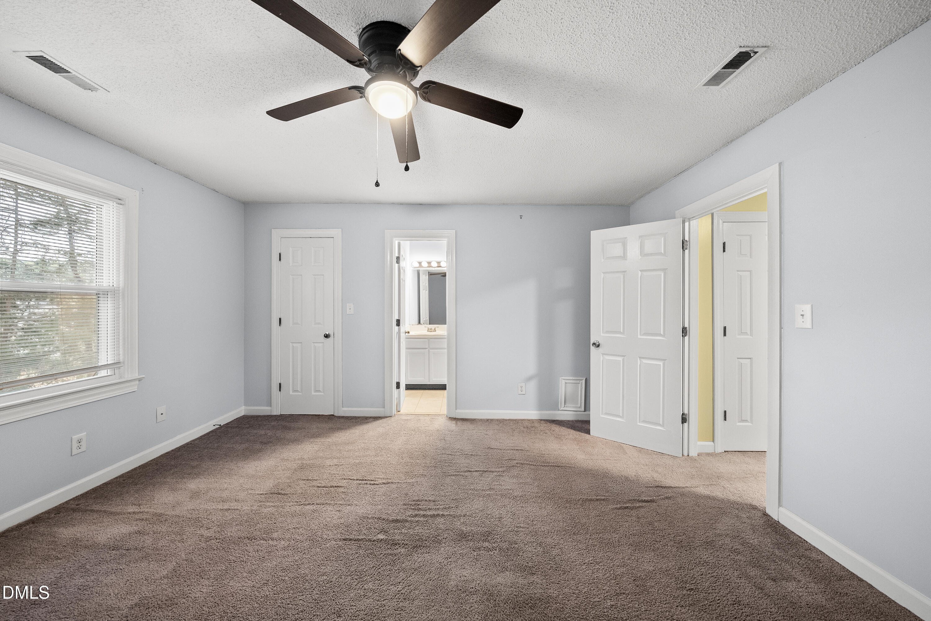 6115 Highcastle Court Raleigh, NC 27613 - Photo 13 of 32 DSC03343