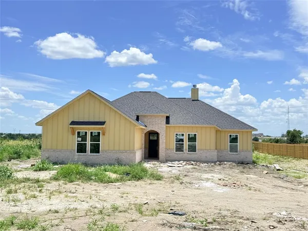 $470,000 | 1016 Don Eve Court, Azle, TX 76020