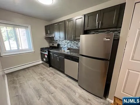 $1,925 | 40 Zabriskie Street, Hackensack, NJ 07601