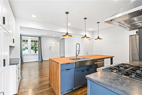 $1,100,000 | 2188 Edison Avenue Northeast, Atlanta, GA 30305