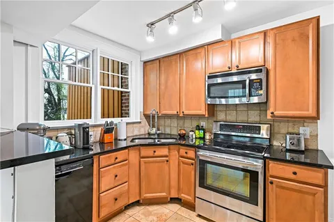 $1,100,000 | 2190 Edison Avenue Northeast, Atlanta, GA 30305
