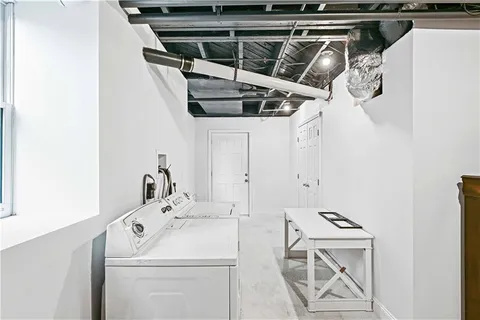 $1,100,000 | 2190 Edison Avenue Northeast, Atlanta, GA 30305