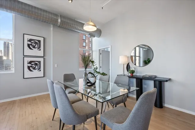 $749,900 | 360 West Illinois Street, Unit 9A, Chicago, IL 60654