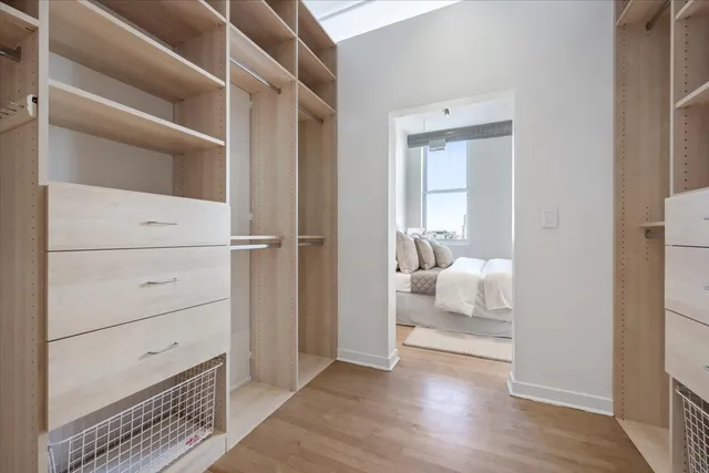 $749,900 | 360 West Illinois Street, Unit 9A, Chicago, IL 60654