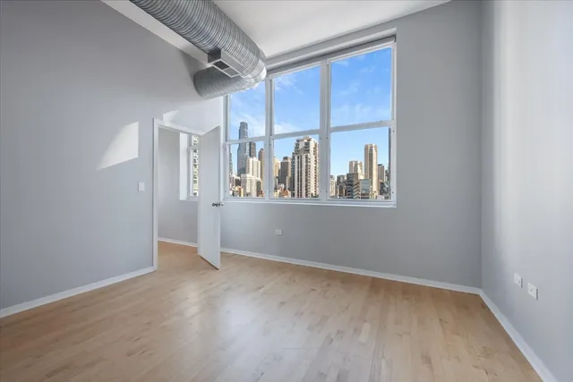 $749,900 | 360 West Illinois Street, Unit 9A, Chicago, IL 60654