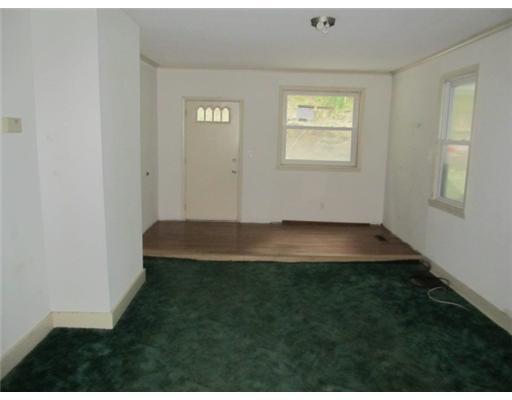 127 Little Deer Creek Road Rural Ridge, PA 15075 - Photo 7 of 10 Living Room.