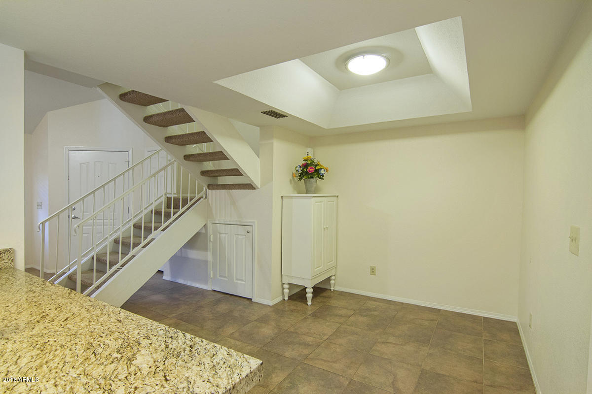 170 East Guadalupe Road, Unit 44 Gilbert, AZ 85234 - Photo 16 of 34 DiningRoom_0048