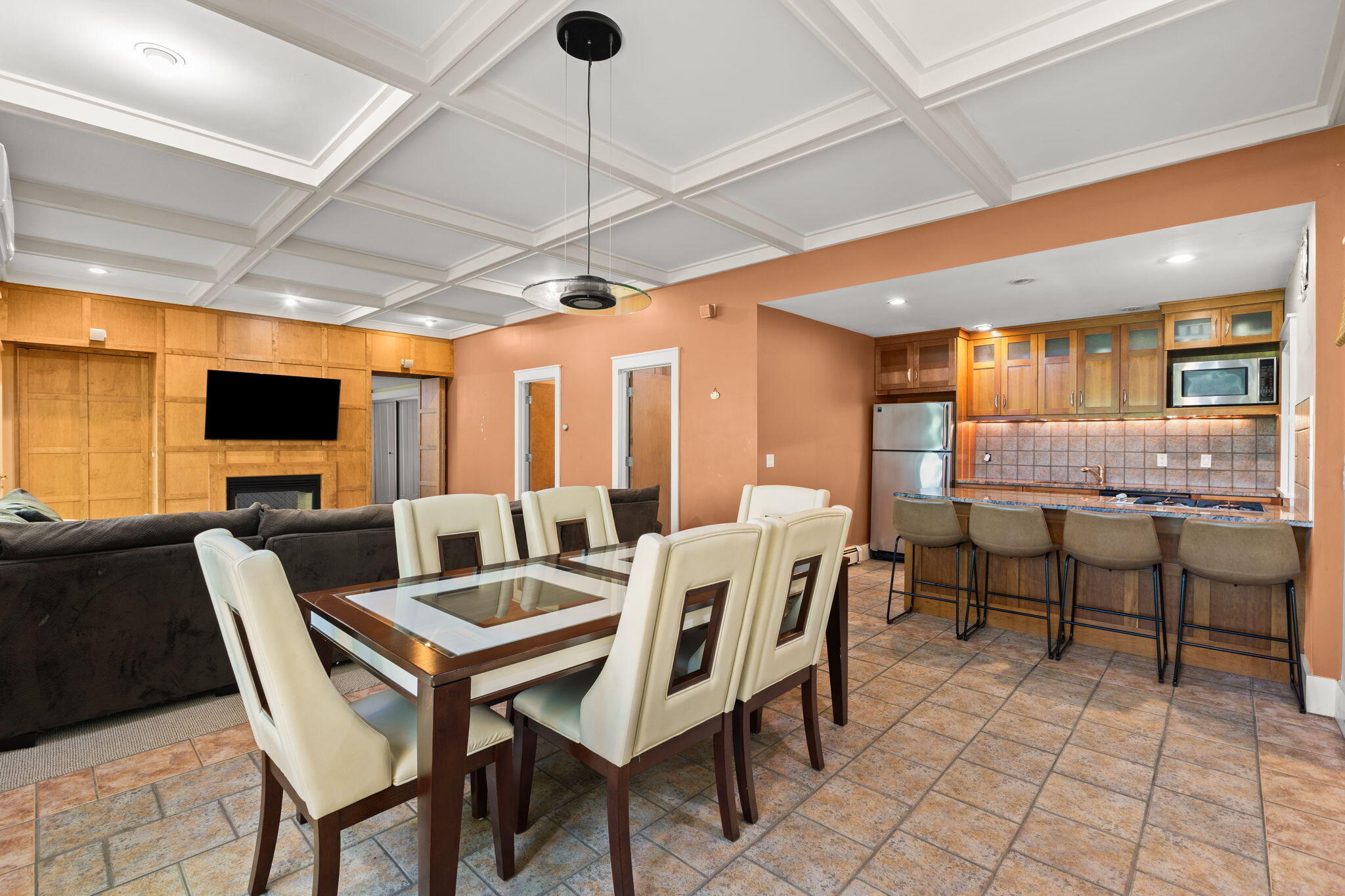 152 Algonquin Avenue Mashpee, MA 02649 - Photo 25 of 40 Dining