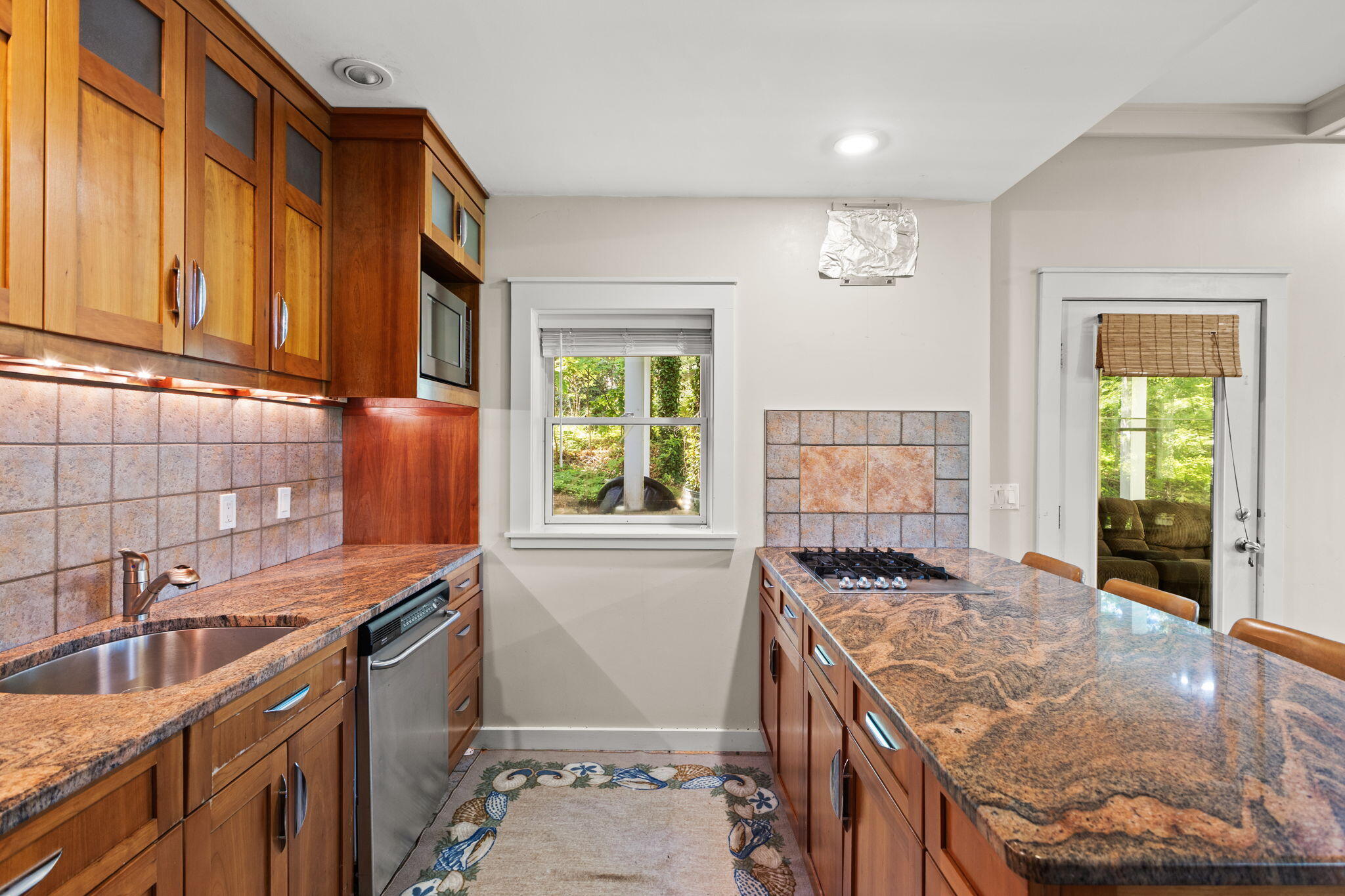 152 Algonquin Avenue Mashpee, MA 02649 - Photo 27 of 40 Second Kitchen