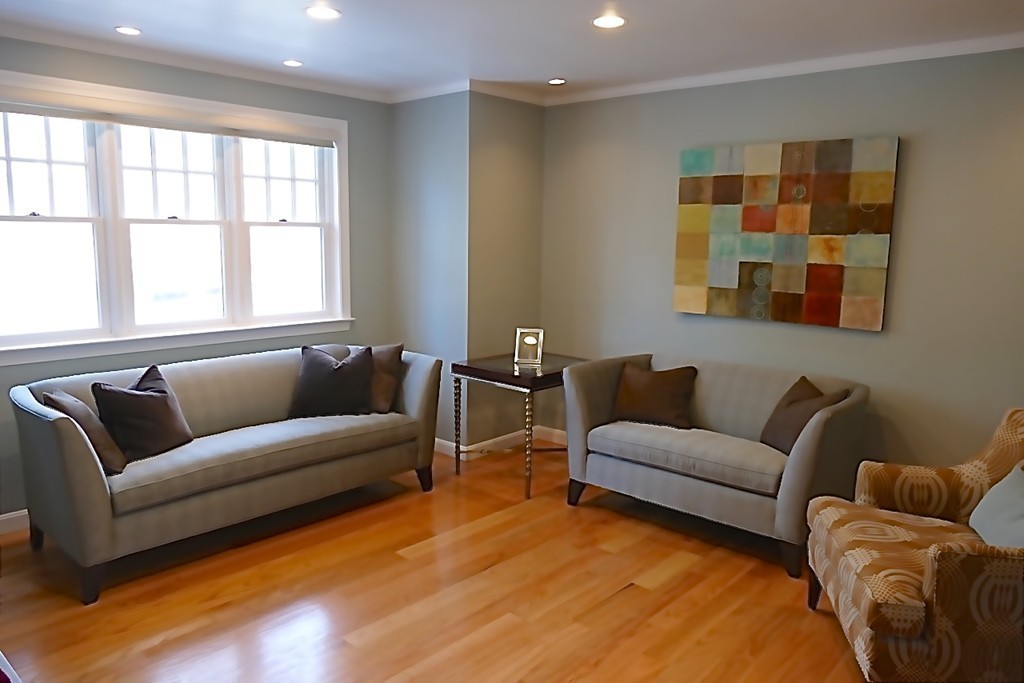 111 Gayland Road Needham, MA 02492 - Photo 7 of 16