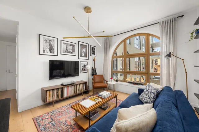 $935,000 | 229 9th Street, Unit 206 | Gowanus