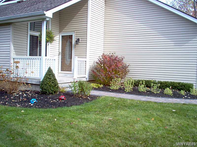 2254 Dodge Road Amherst, NY 14051 - Photo 1 of 1 Exterior Front