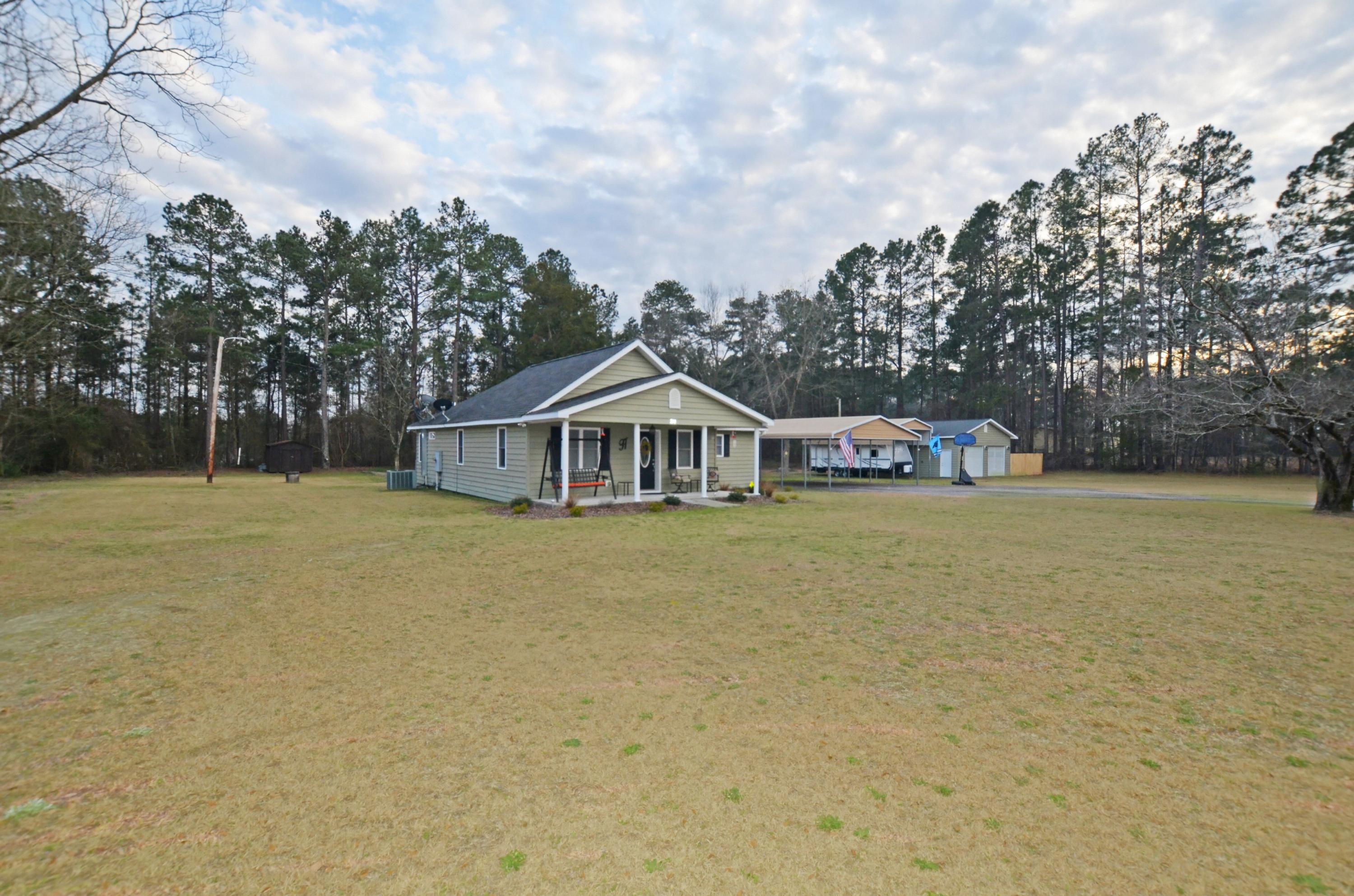 264 Scotland County Line Road Laurel Hill, NC 28351 - Photo 3 of 36 fHKg_ogU.jpeg