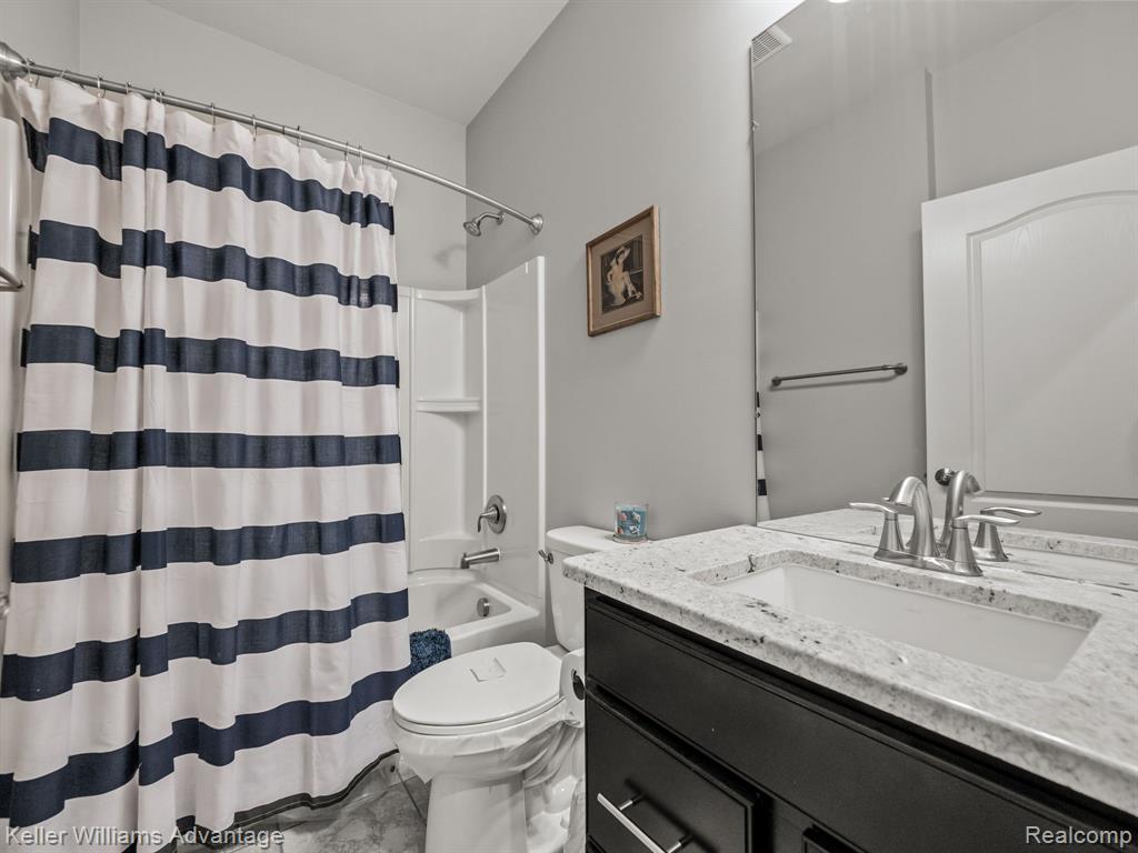 48654 Rockview Road Novi, MI 48374 - Photo 23 of 37