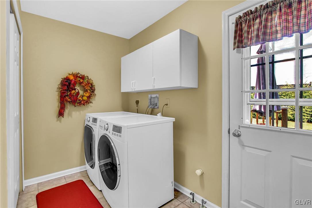 4275 Alder Road Bethlehem, PA 18020 - Photo 12 of 24 Gallery Image 12