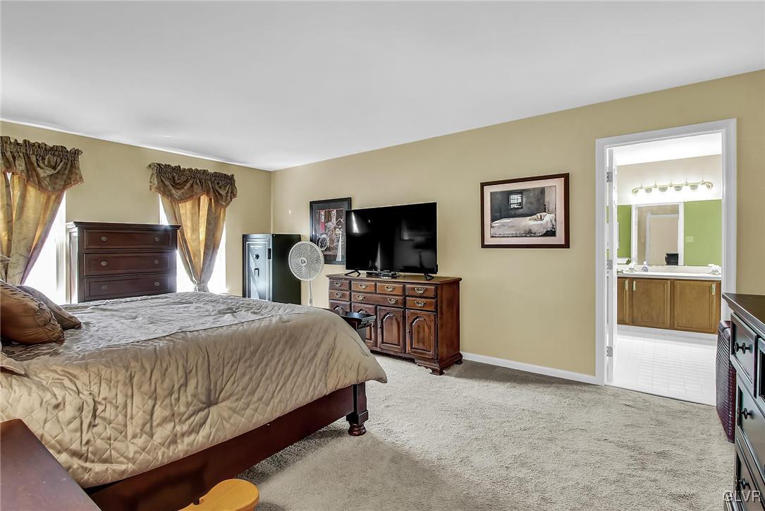 4275 Alder Road Bethlehem, PA 18020 - Photo 13 of 24 Gallery Image 13