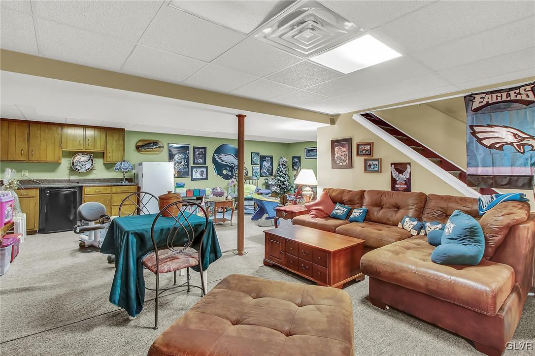 4275 Alder Road Bethlehem, PA 18020 - Photo 19 of 24 Gallery Image 19