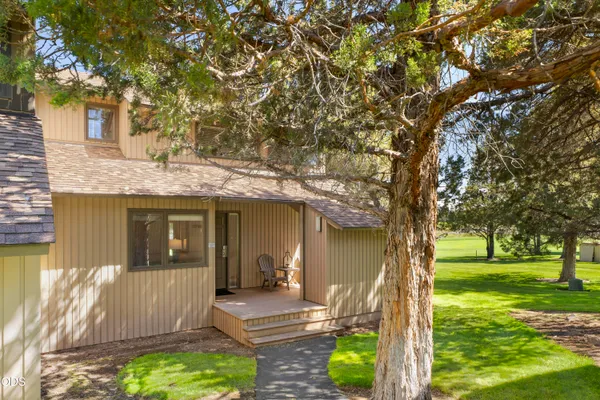 $485,000 | 6969 Robin Court, Redmond, OR 97756