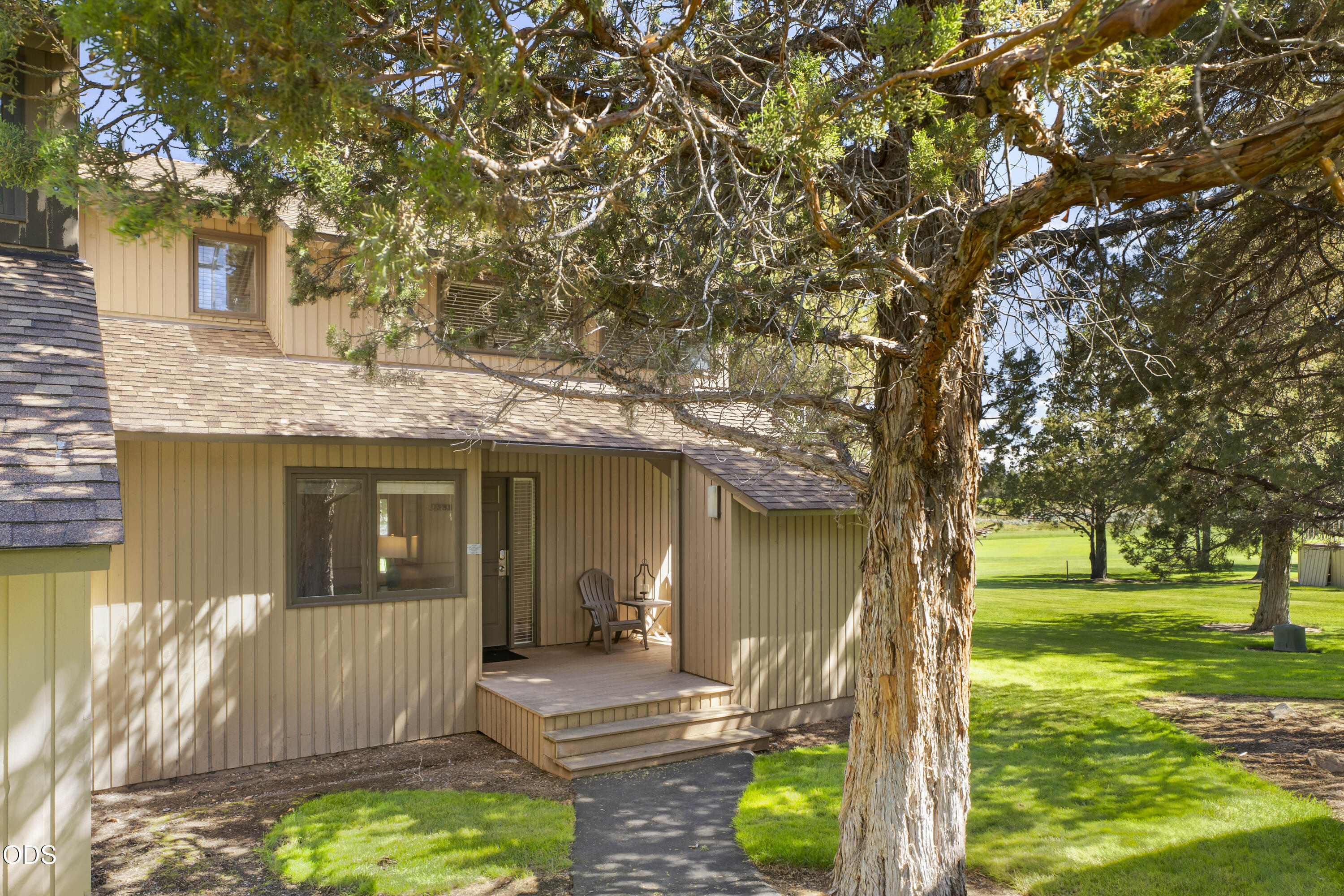 6969 Robin Court Redmond, OR 97756 - Photo 1 of 47